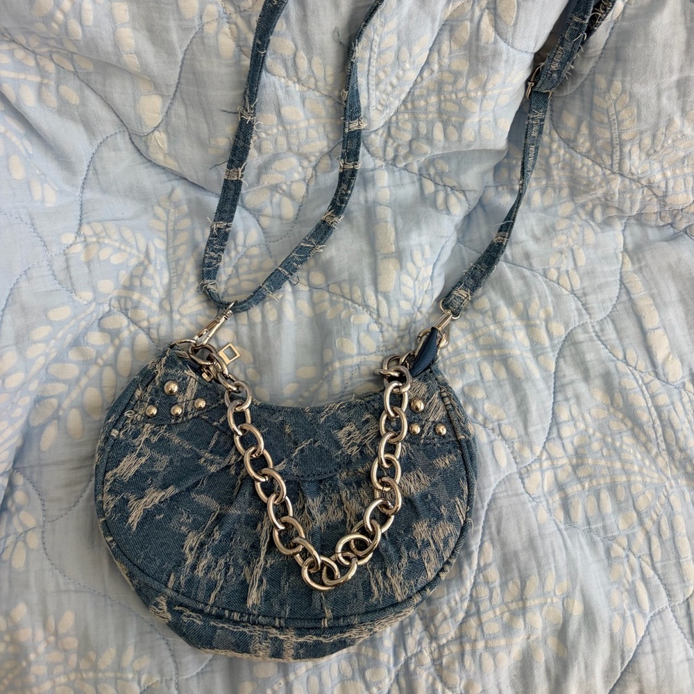 SHEIN Distressed Denim Crossbody Bag with Chain